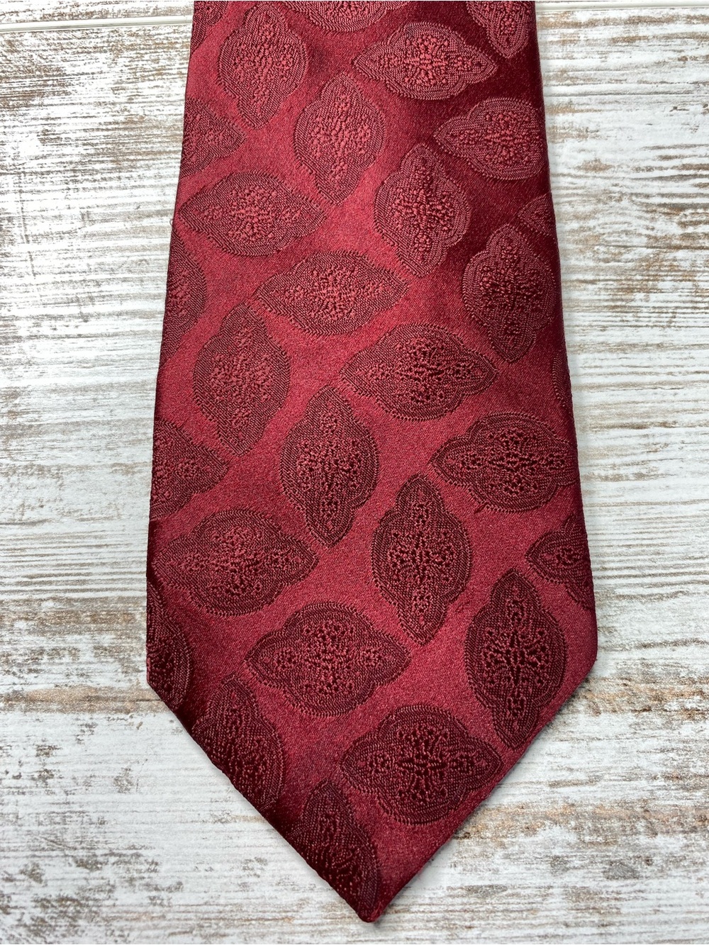 Wembley Leatherback Satins Vintage 1980s Silk Blend Tie Burgundy Paisley 57”